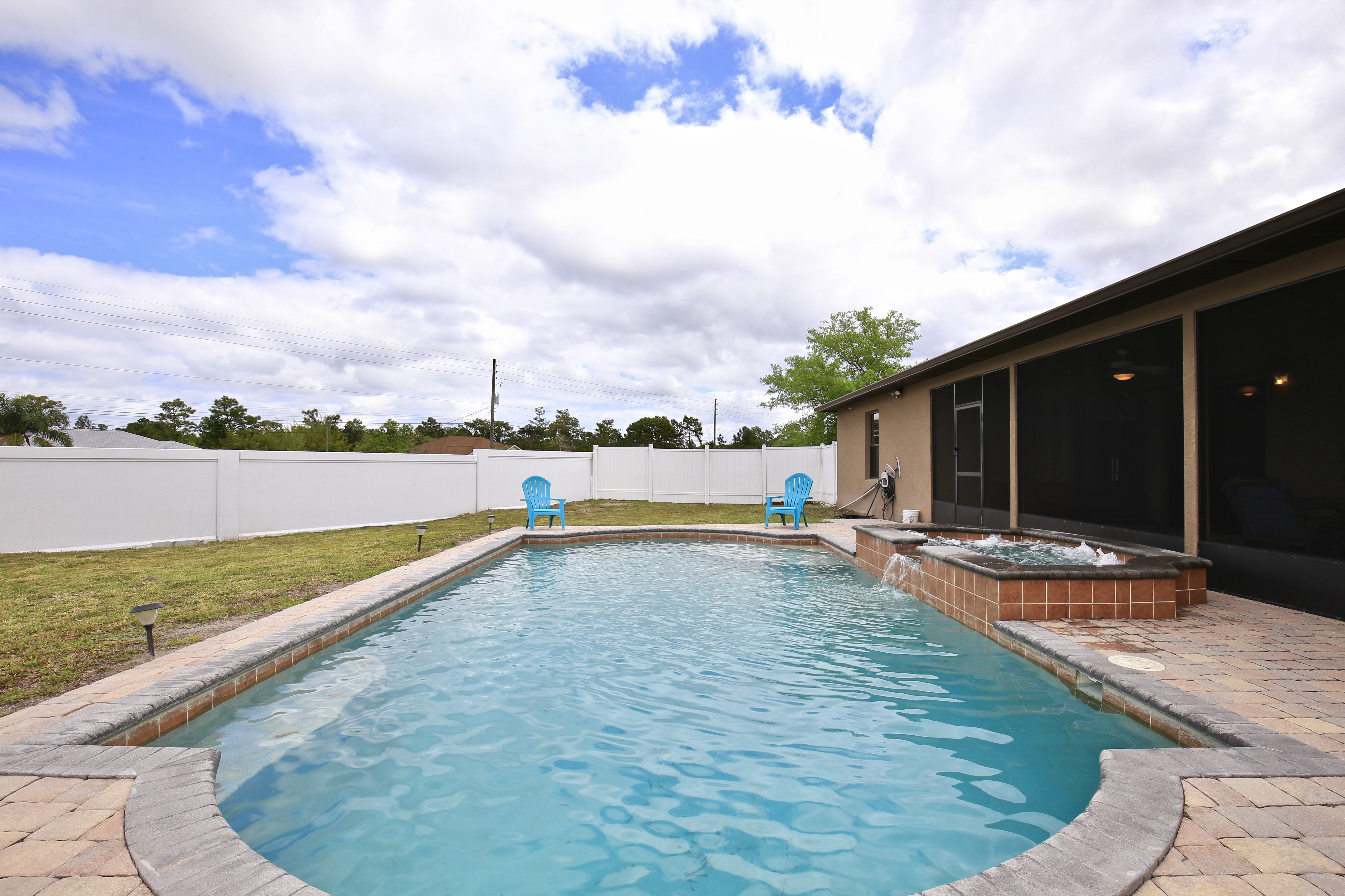 Pool Home in Wedgefield for Under 300K!